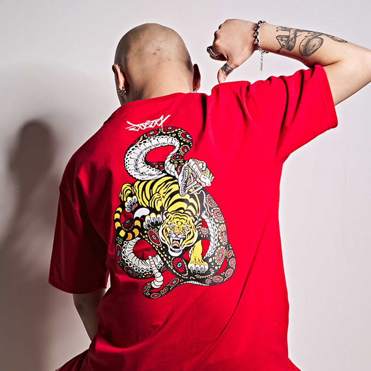 메이드한멋(MADEHANMUT) 범사 반팔T-shirts(레드)