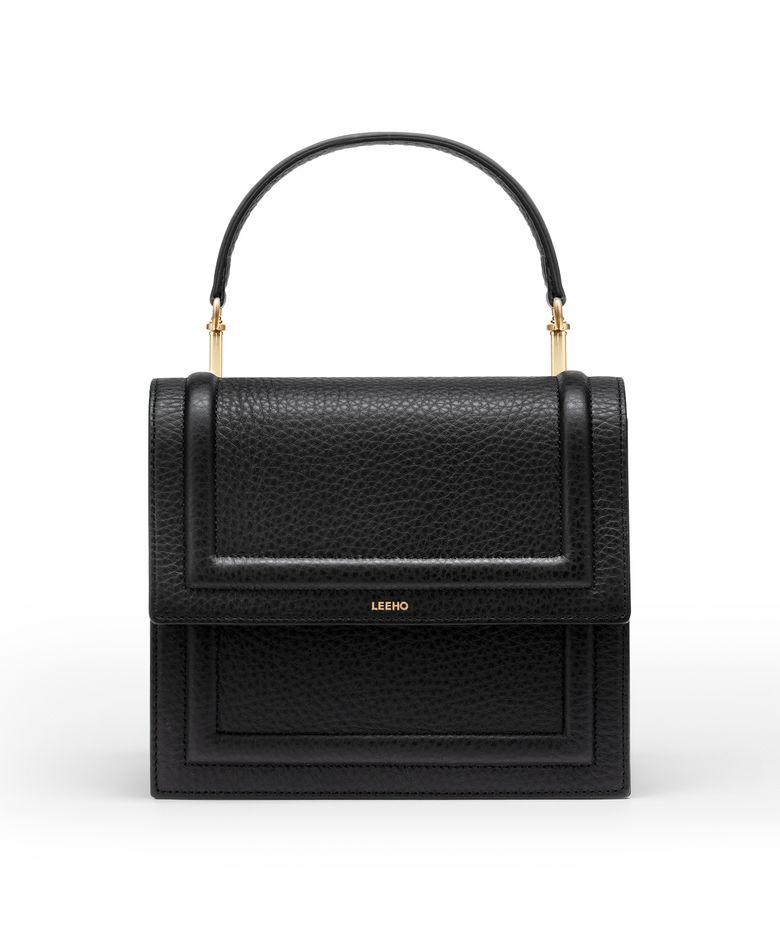 APERTA (black)