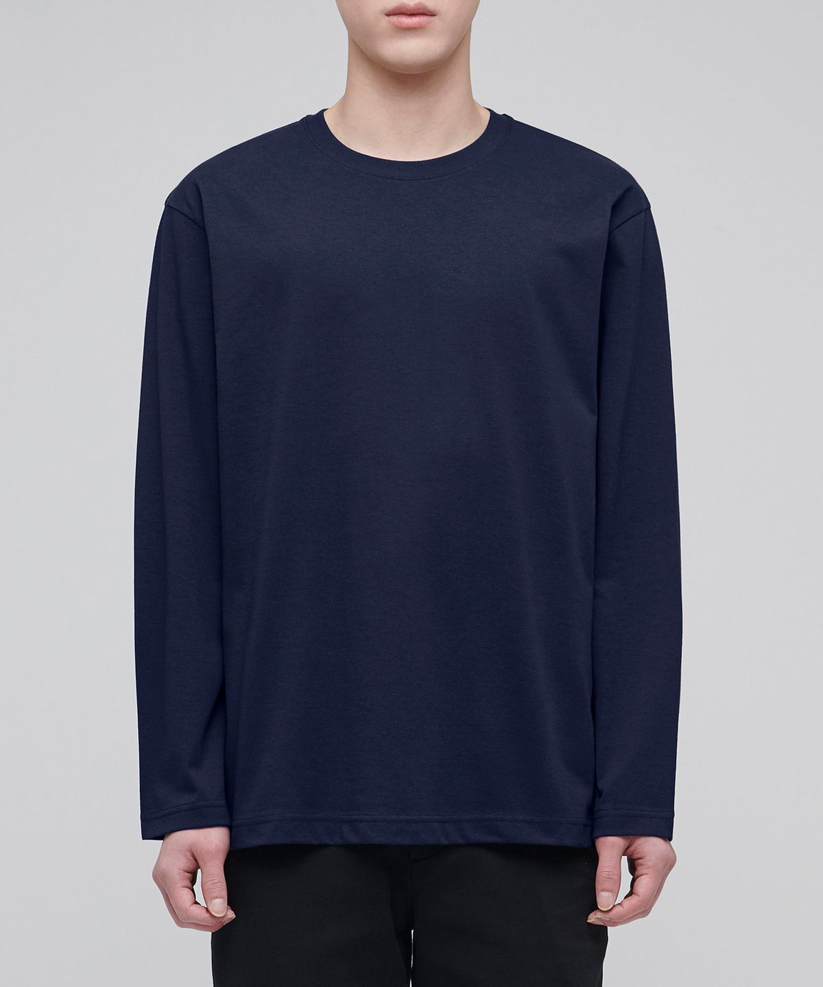 무신사 스탠다드(MUSINSA STANDARD) [쿨탠다드] 크루 넥 긴소매 티셔츠 [네이비]