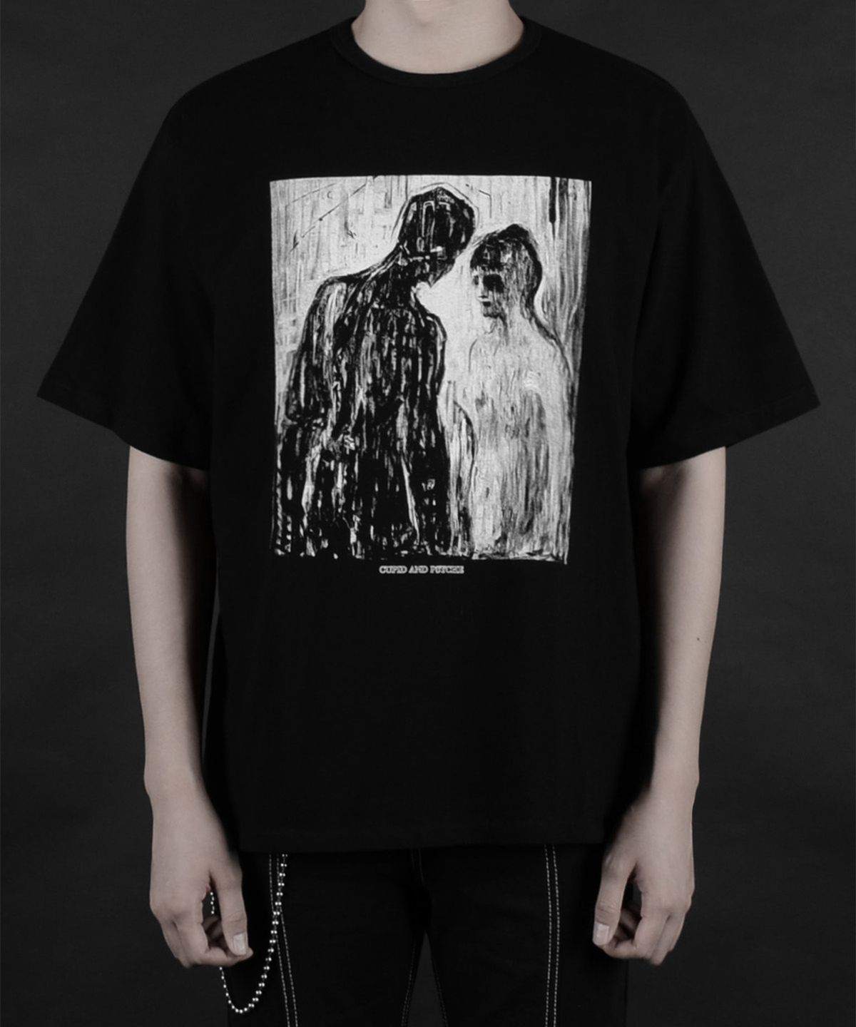 디베르그(DVERGR) 큐피드 스탠다드 오버핏 반팔 ( Black)
