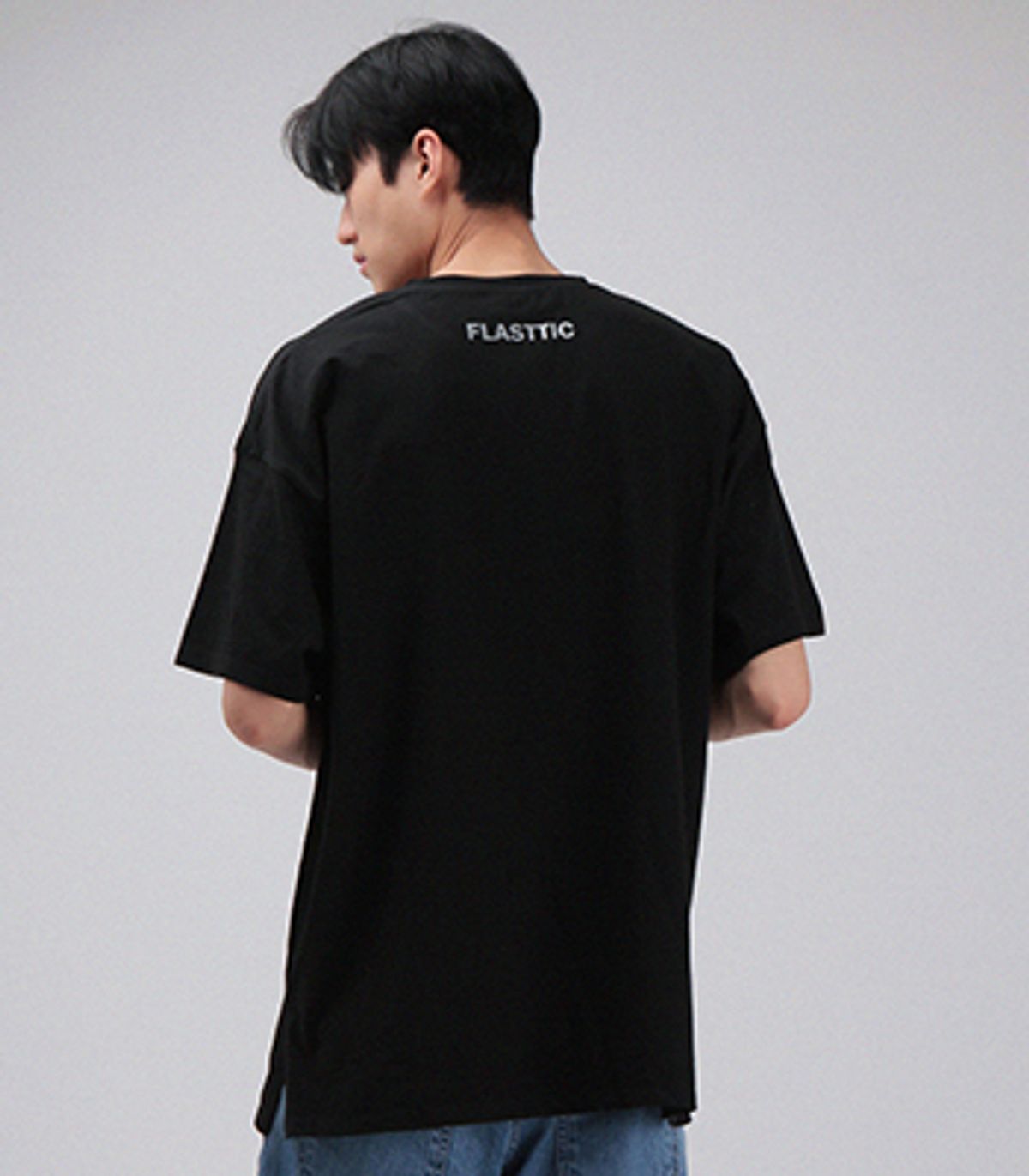 플라스틱(FLASTTIC) 리플렉티브 로고 티셔츠/블랙