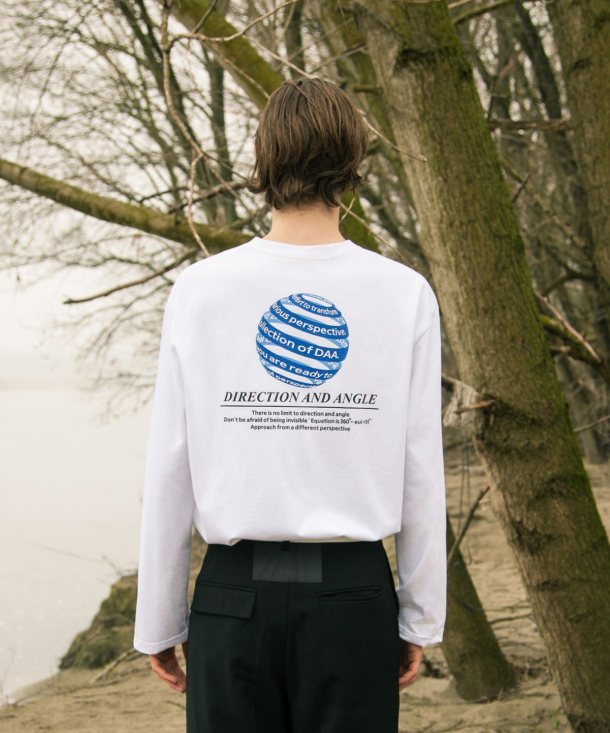 261이유아이(261EUI) DAA PLANET LONG SLEEVE WHITE