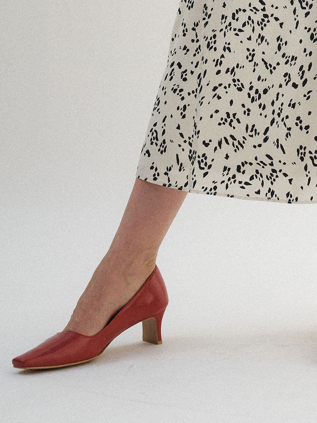 릴리슈(LILYSHOE) bes pumps - red