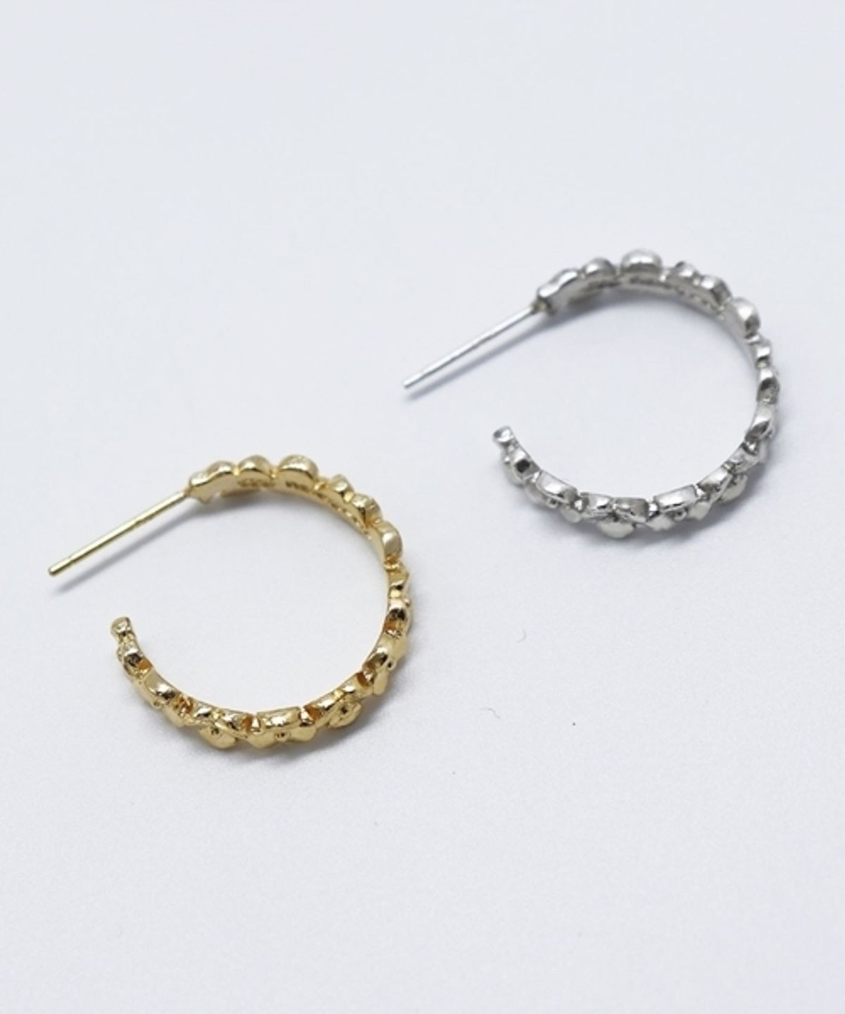 봉보(BONBEAU) Camellia simple Earrings 까멜리아 은침 심플 귀걸이