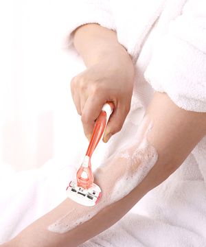 이브 모이스처 휴대용 제모/바디면도기 3Px2