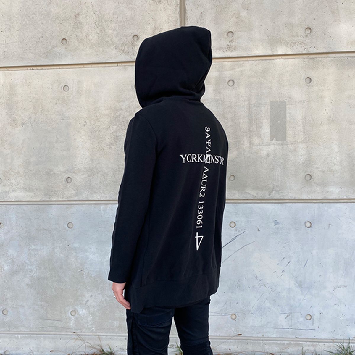 요크민스터(YORKMINSTER) Divine-004 4th logo hood zipup