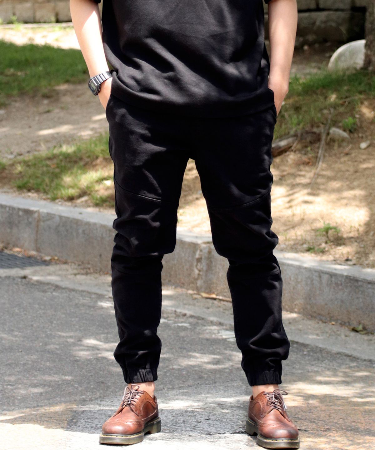 세인트크루(SAINTCREW) 세미슬림핏 절개 조거팬츠 CS-301J 블랙