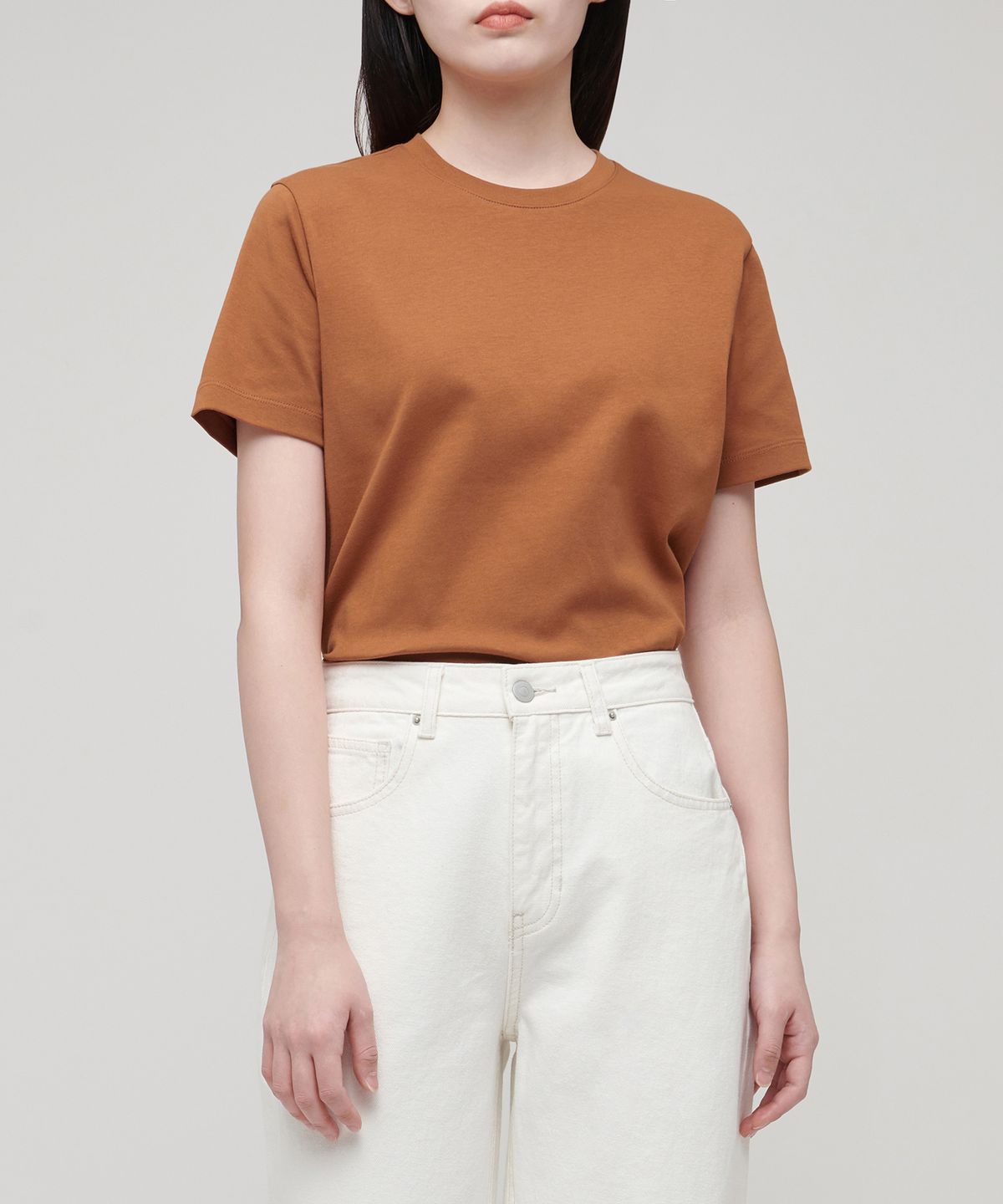 무신사 스탠다드 우먼(MUSINSA STANDARD WOMAN) 우먼즈 베이식 크루 넥 티셔츠 [브라운]