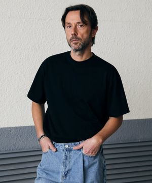 프리미엄 싱글 세미오버 핏 티셔츠 블랙