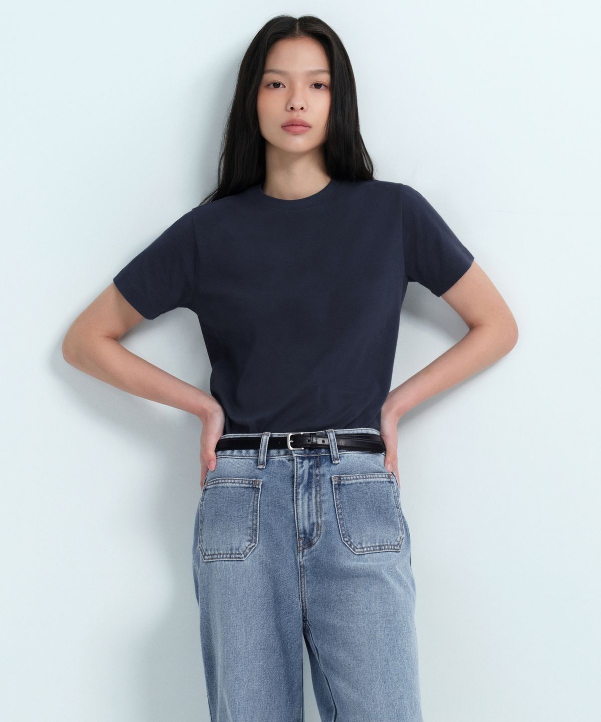 무신사 스탠다드 우먼(MUSINSA STANDARD WOMAN) 우먼즈 베이식 크루 넥 티셔츠 [다크 네이비]
