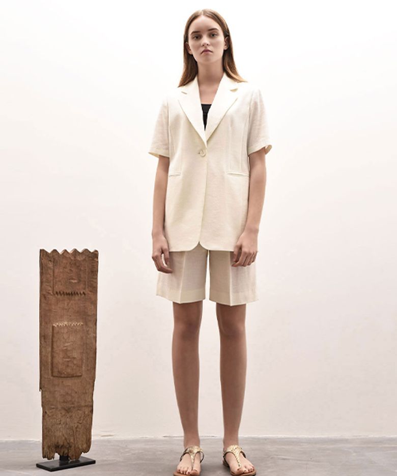 ]ADU-PTF204-10  RENY SHORT PANTS (White)