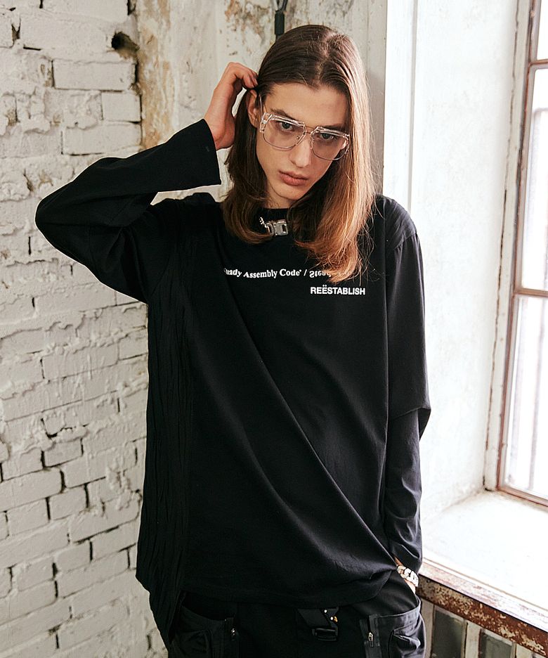PLEATS SIDE LONG SLEEVE BLACK
