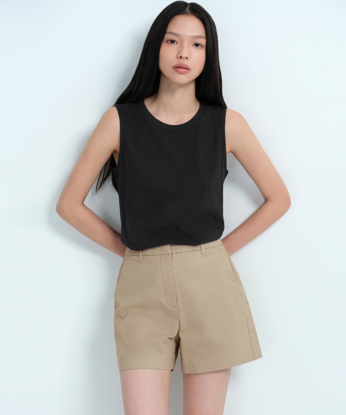 무신사 스탠다드 우먼(MUSINSA STANDARD WOMAN) 우먼즈 베이식 슬리브리스 탑 [블랙]