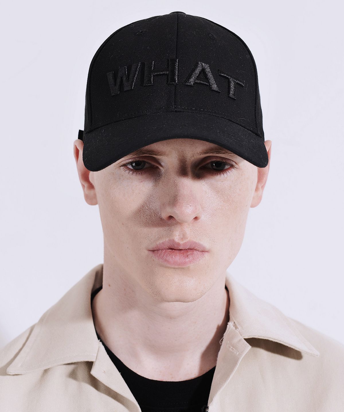 위해브어테일(WE HAVE A TAIL) WHAT BALLCAP (BLACK)