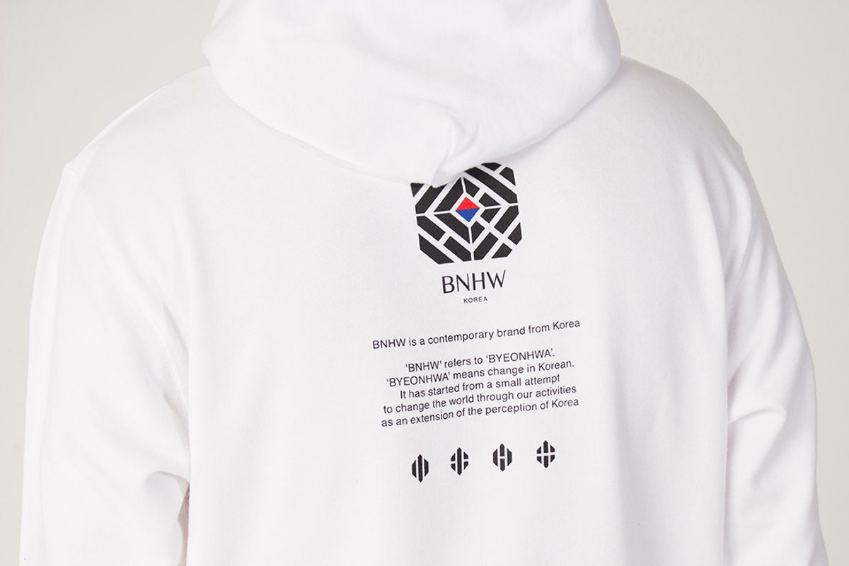 변화(BNHW) CHANGE 태극기 후드티 프린트 오프화이트