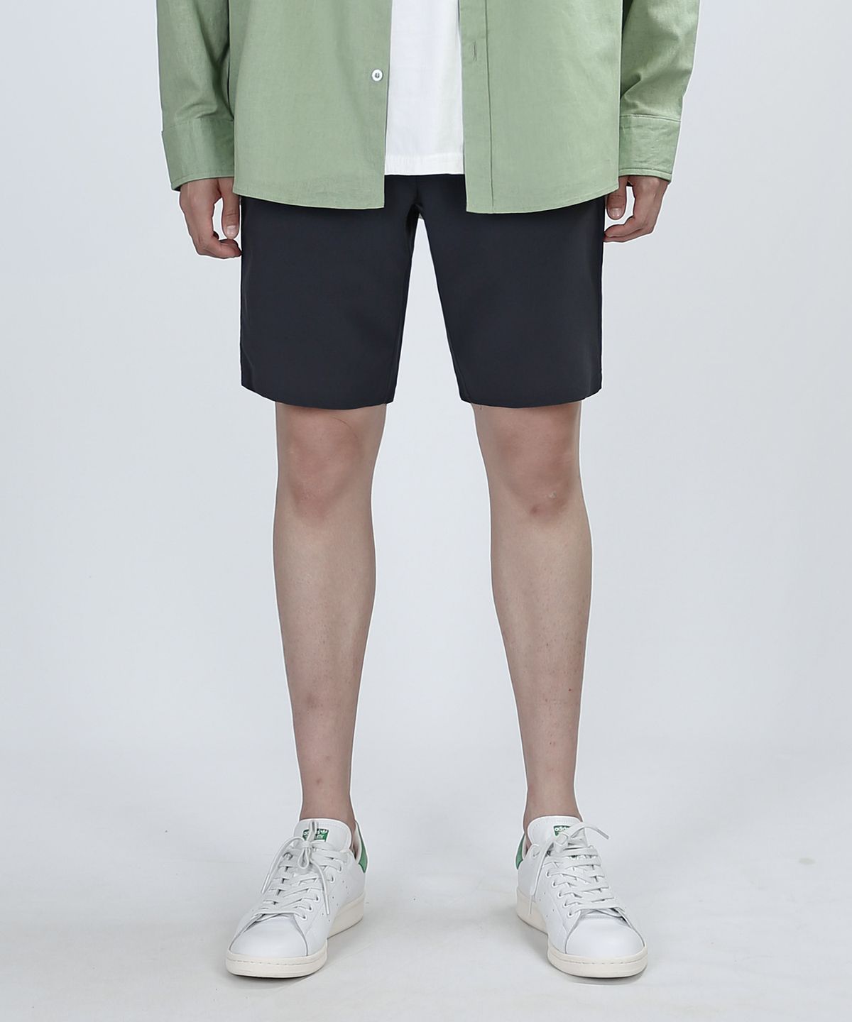 베리베인(VERYVAIN) SPAN TR HALF PANTS (CHARCOAL)