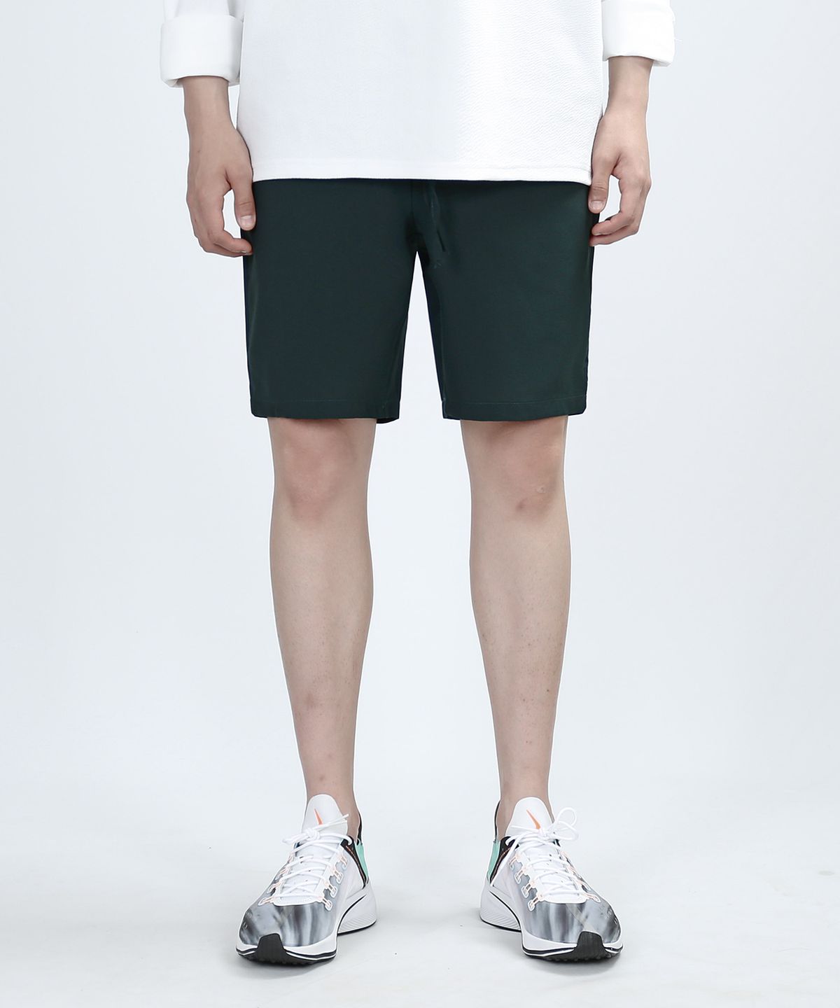 베리베인(VERYVAIN) SPAN TR HALF PANTS (DARK GREEN)