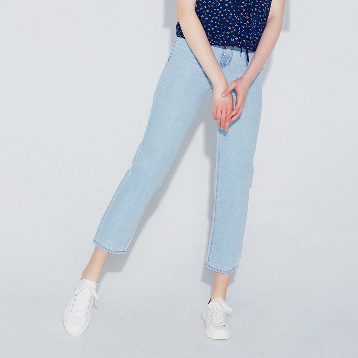 웬스데이딜라잇(WEDNESDAY DELIGHT) High Wasit Straight Denim Jeans_Light blue