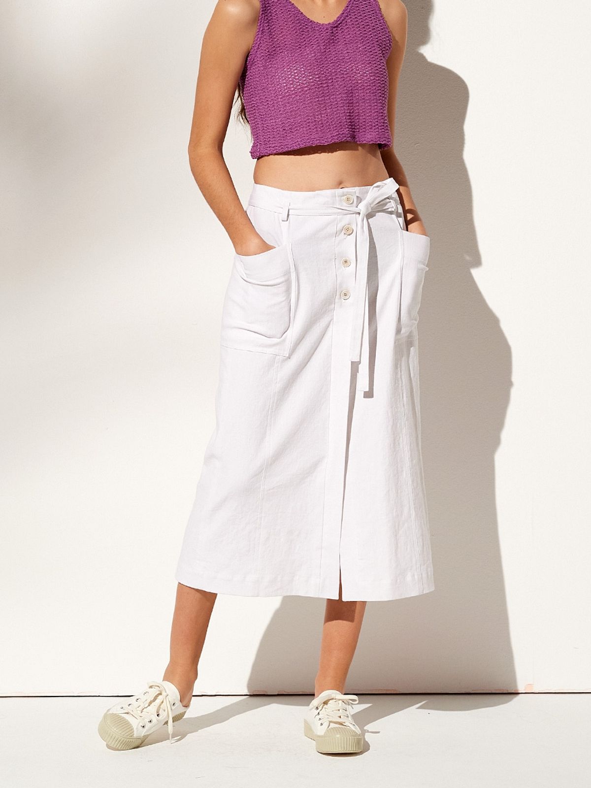 핀블랙(PINBLACK) LINEN BUTTON LONG SKIRTS WHITE
