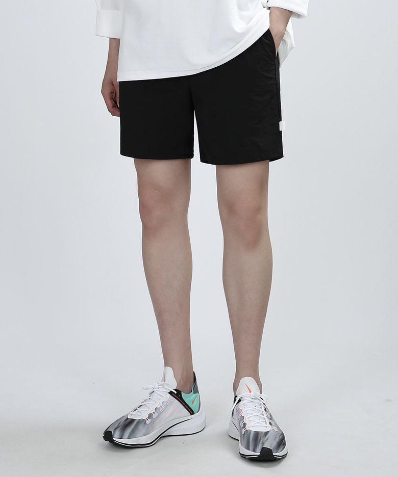 WOVEN SUMMER SHORTS (BLACK)