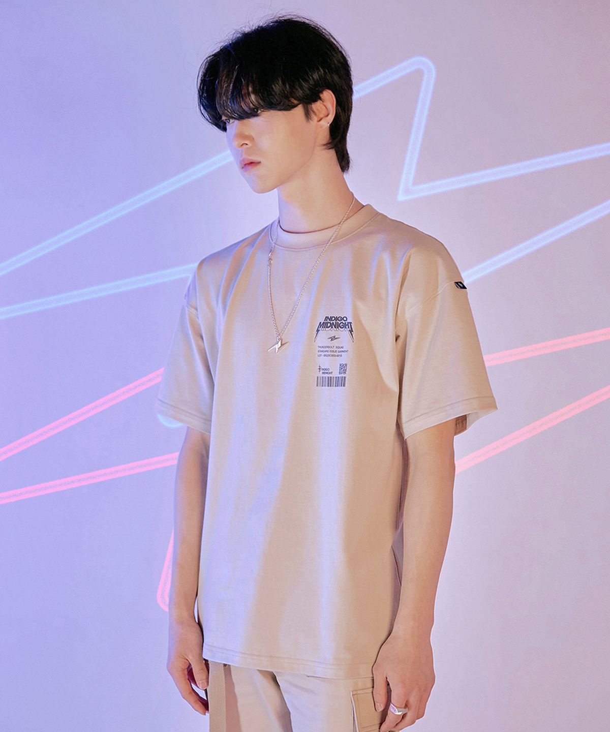 인디고 미드나잇(INDIGO MIDNIGHT) 스탠다드 이슈 반팔티셔츠 샌드