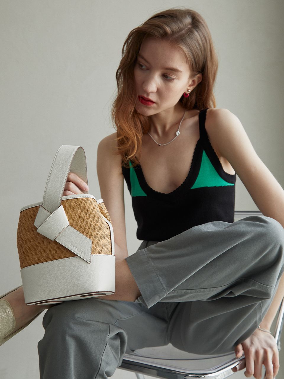 【OSTKAKA】Rica Mini Rattan Bucket Bag White MUSINSA | OSTKAKA Rica Mini Rattan Bucket Bag White