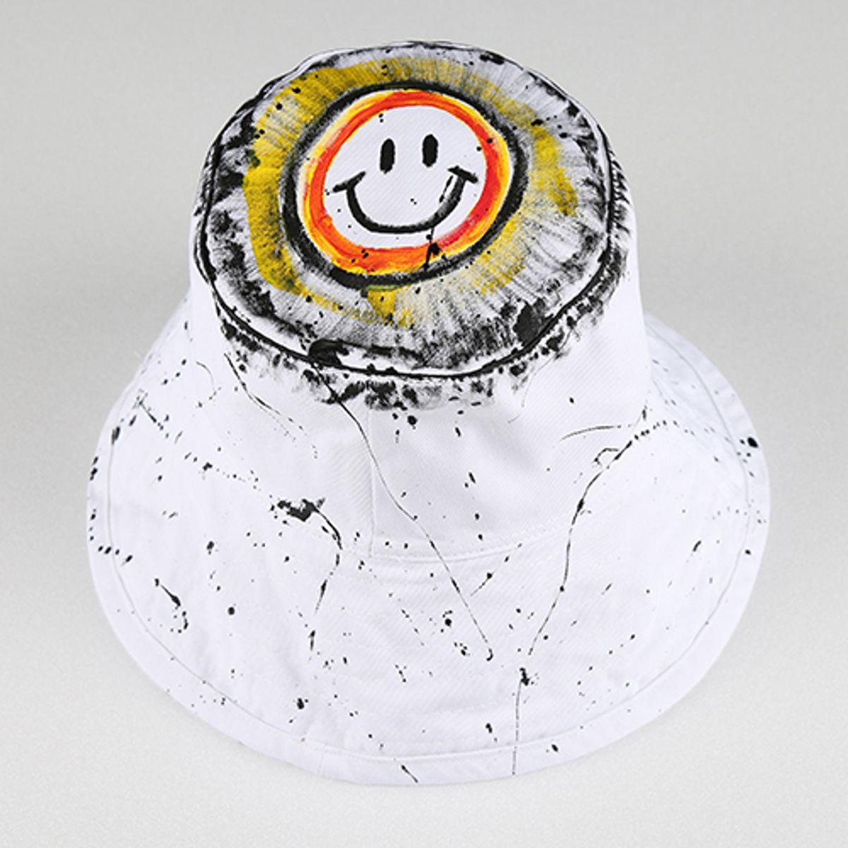 더 매드니스(THE MADNESS) HAND MADE WORK SMOKE SMILE HAT_WH