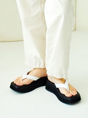 BKS2010 RIM FLIP SANDAL WHITE