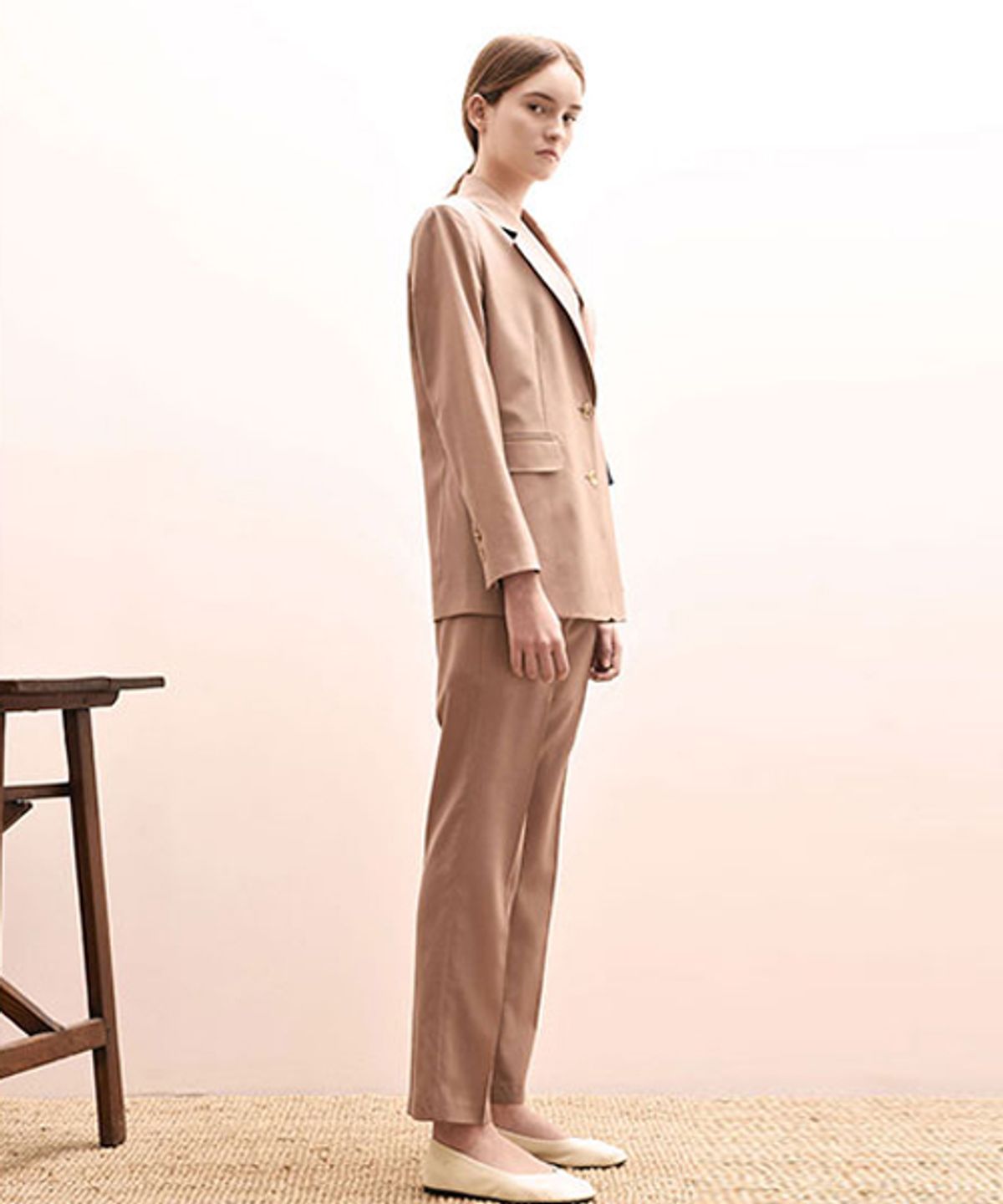 아바몰리(AVA MOLLI) ADS-PTD202-30 AIDEN TUCK PANTS (Pink beige)