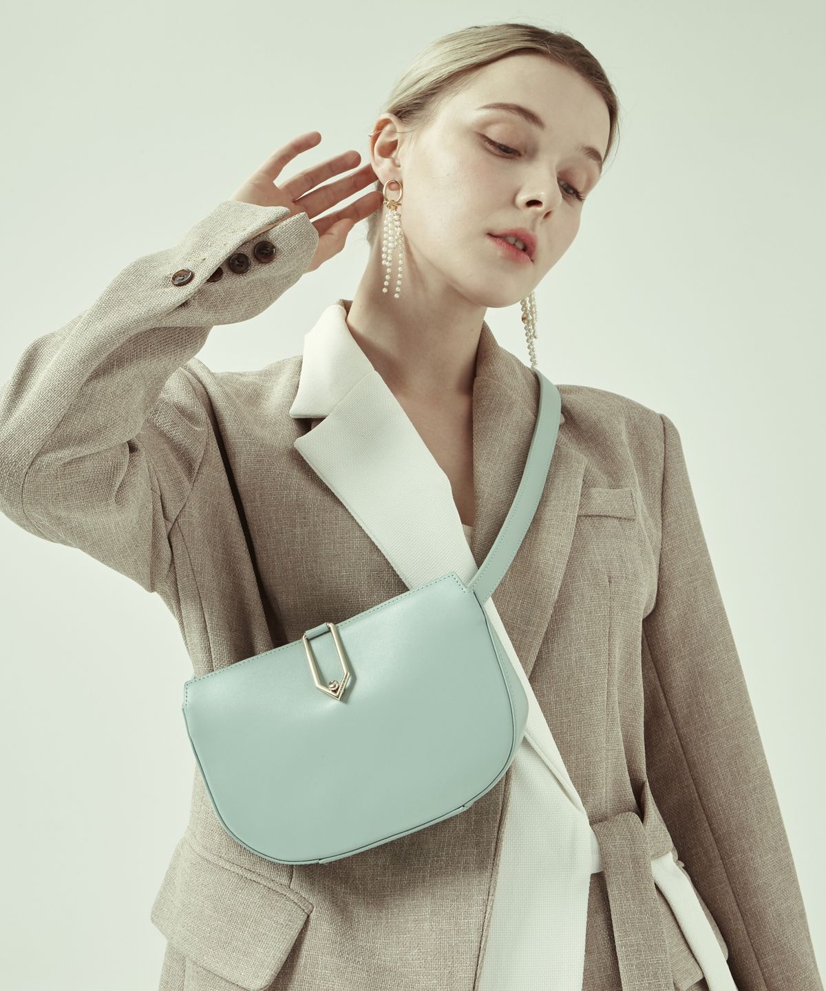 보니블라(BONIBLAH) TOIRE BAG (MINT CREAM)