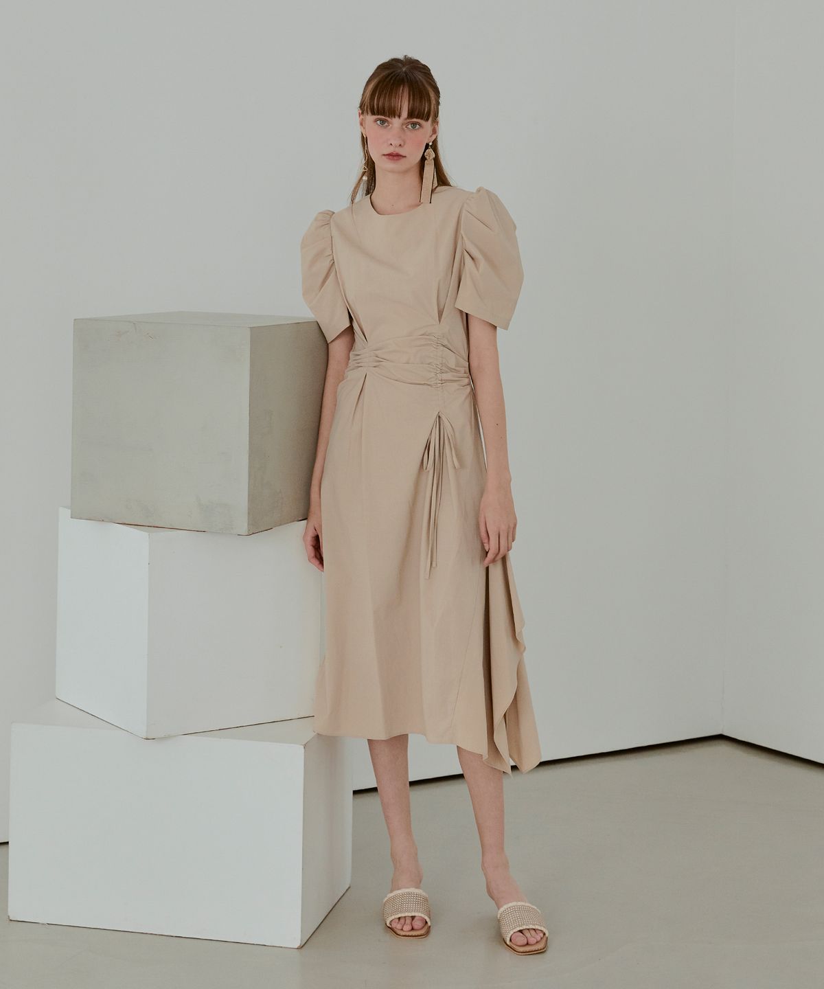 에트몽(ETMON) Pintuck String Dress, Beige