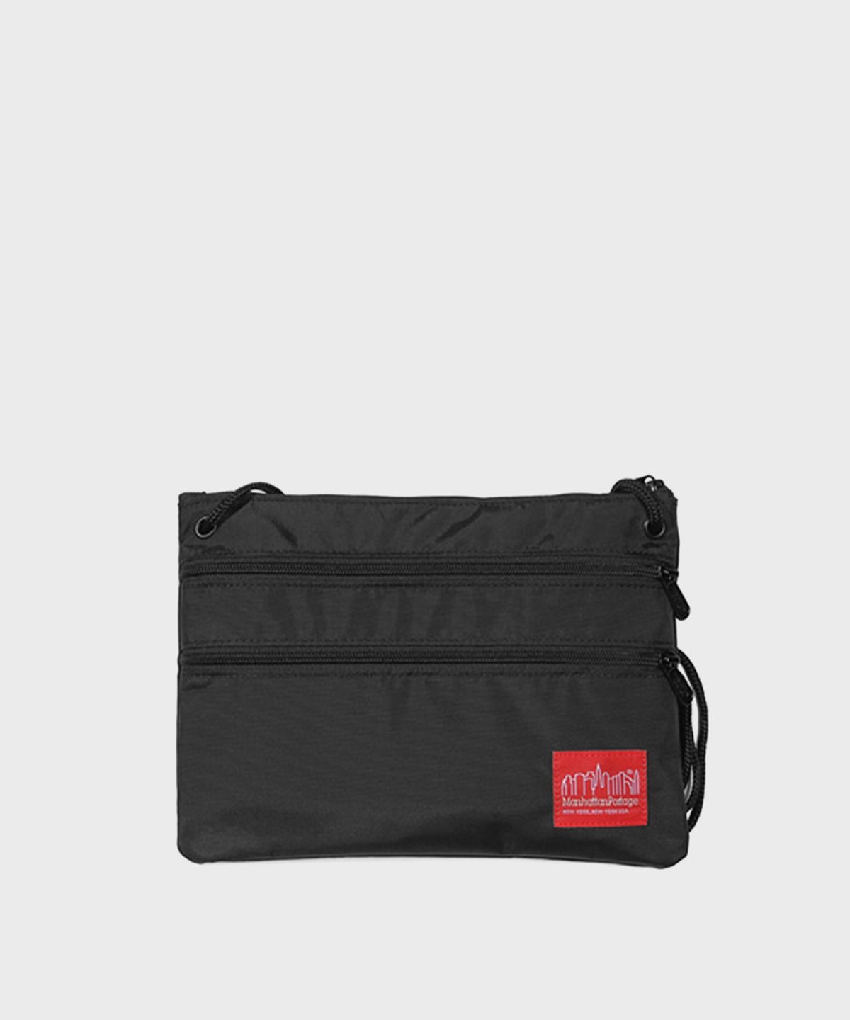 맨하탄 포티지(MANHATTAN PORTAGE) 트리플지퍼 라벨 사코슈백 S BLACK