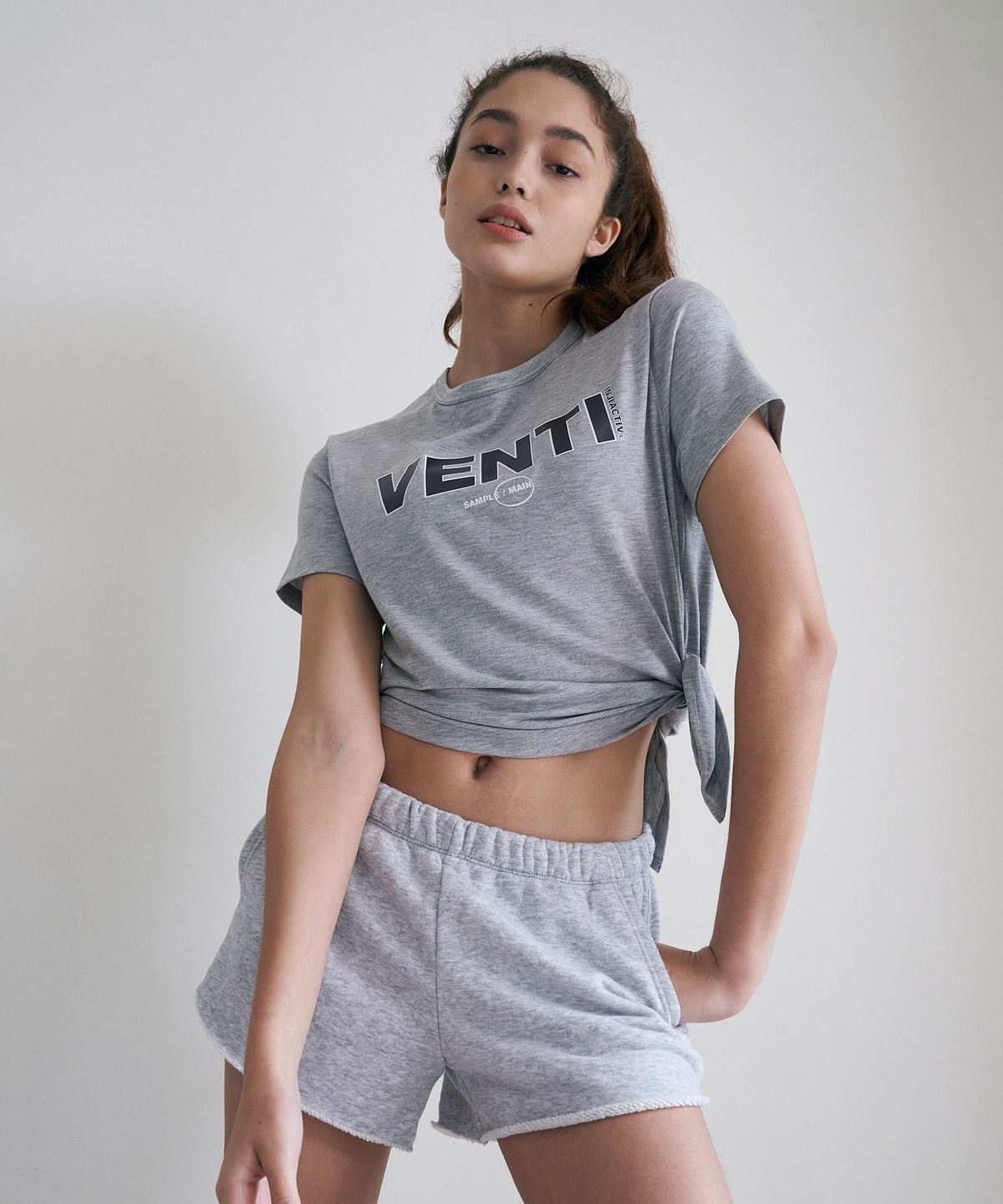 인지액티브(INJIACTIVE) VENTI T-SHIRT 그레이