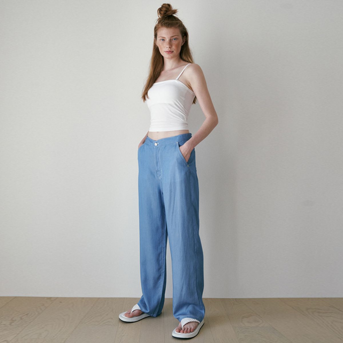르브아시스(REVOIRSIS) tencel denim pants light blue