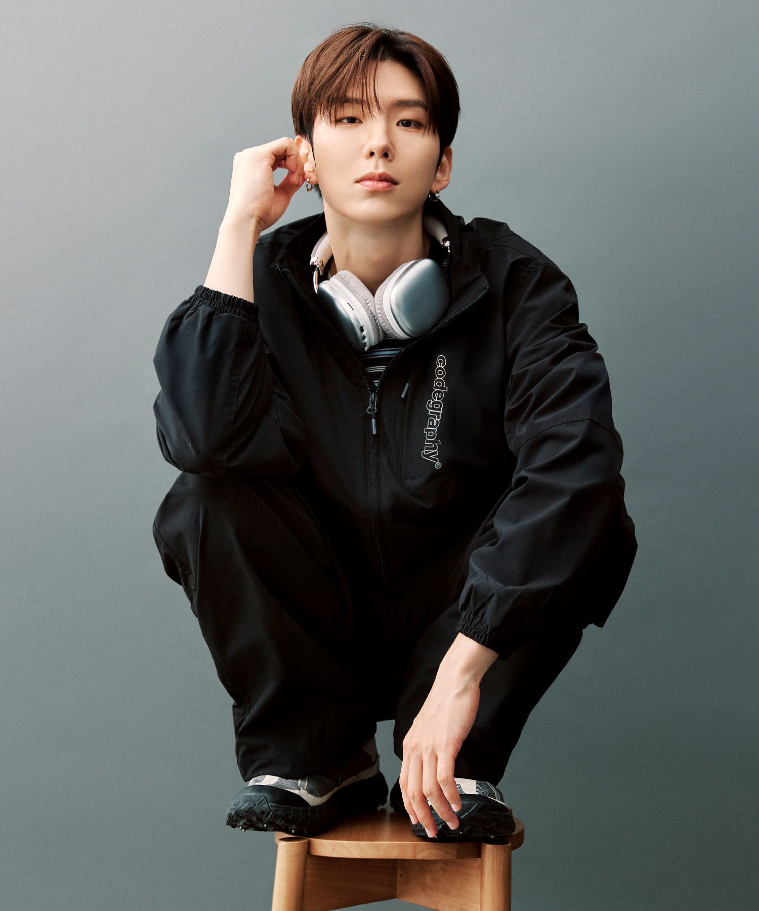 MUSINSA | Codegraphy 2-WAY TECH SHORT JACKET_BLACK