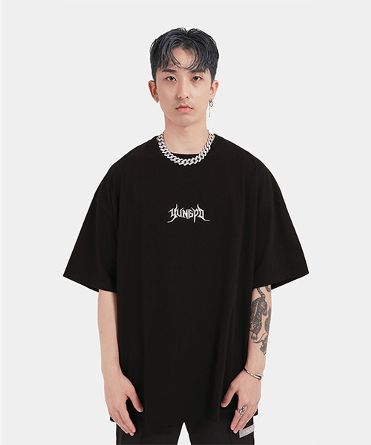 영포(YUNGPO) 메탈릭 티셔츠