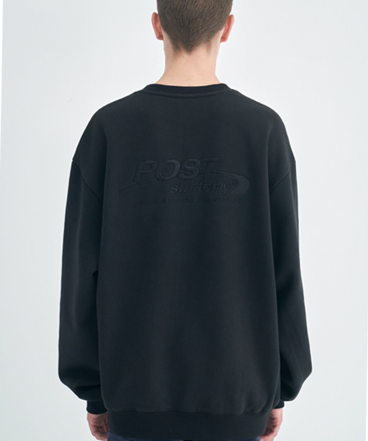 스텝온리(STAFFONLY) POST SWEATSHIRT (BLACK)