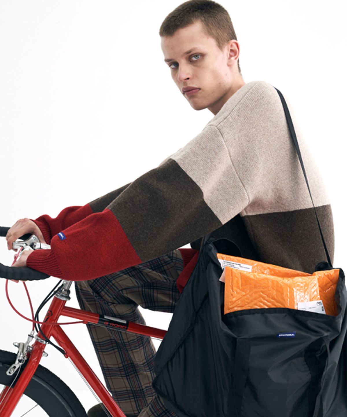 스텝온리(STAFFONLY) STEADY STRIPED KNIT (RED)