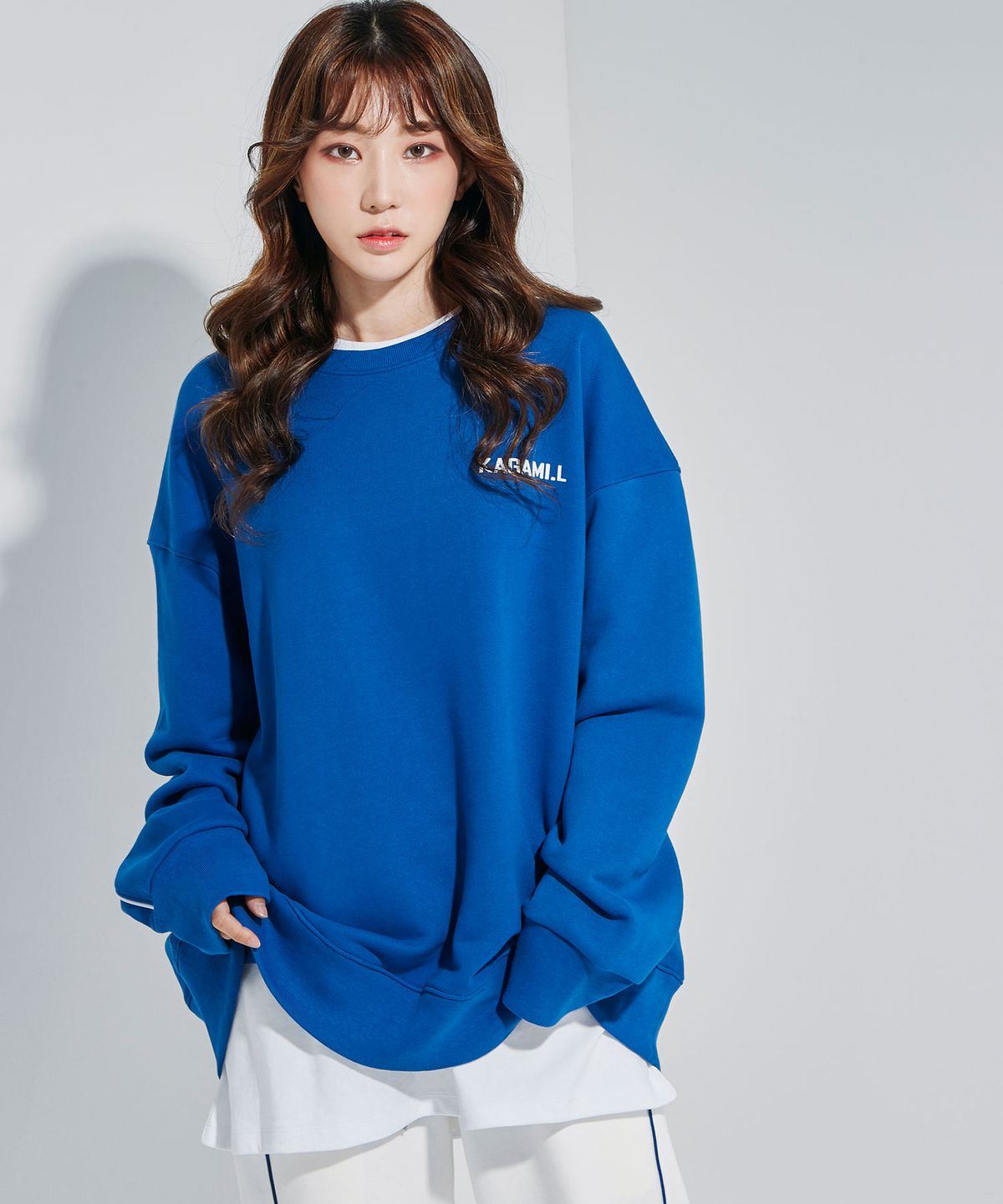 카가미엘(KAGAMI.L) Oversize Back Line Sweat shirt Blue
