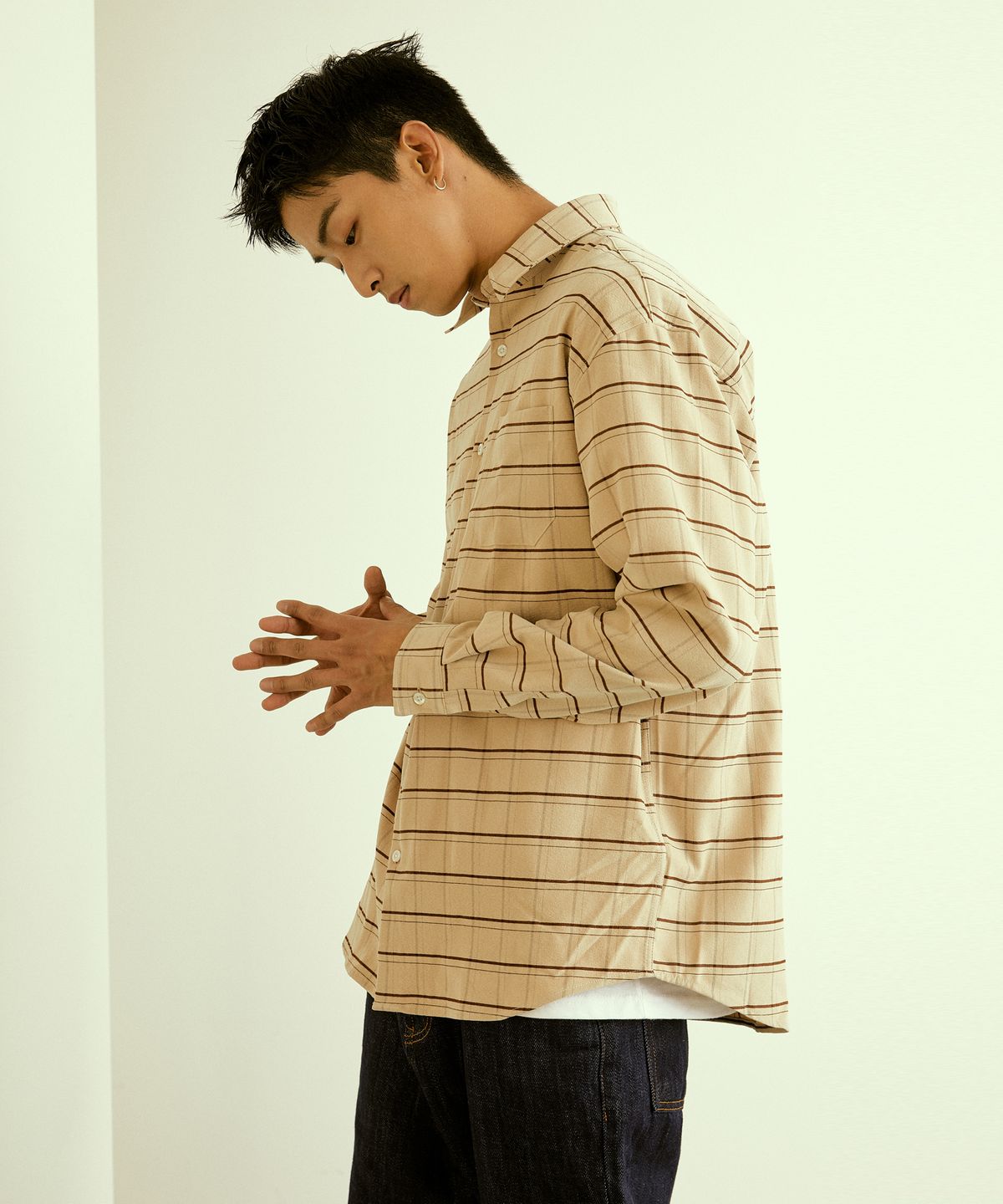 기프트오리지널(GIFTORIGINAL) (UNISEX) 스마트 체크 셔츠_베이지