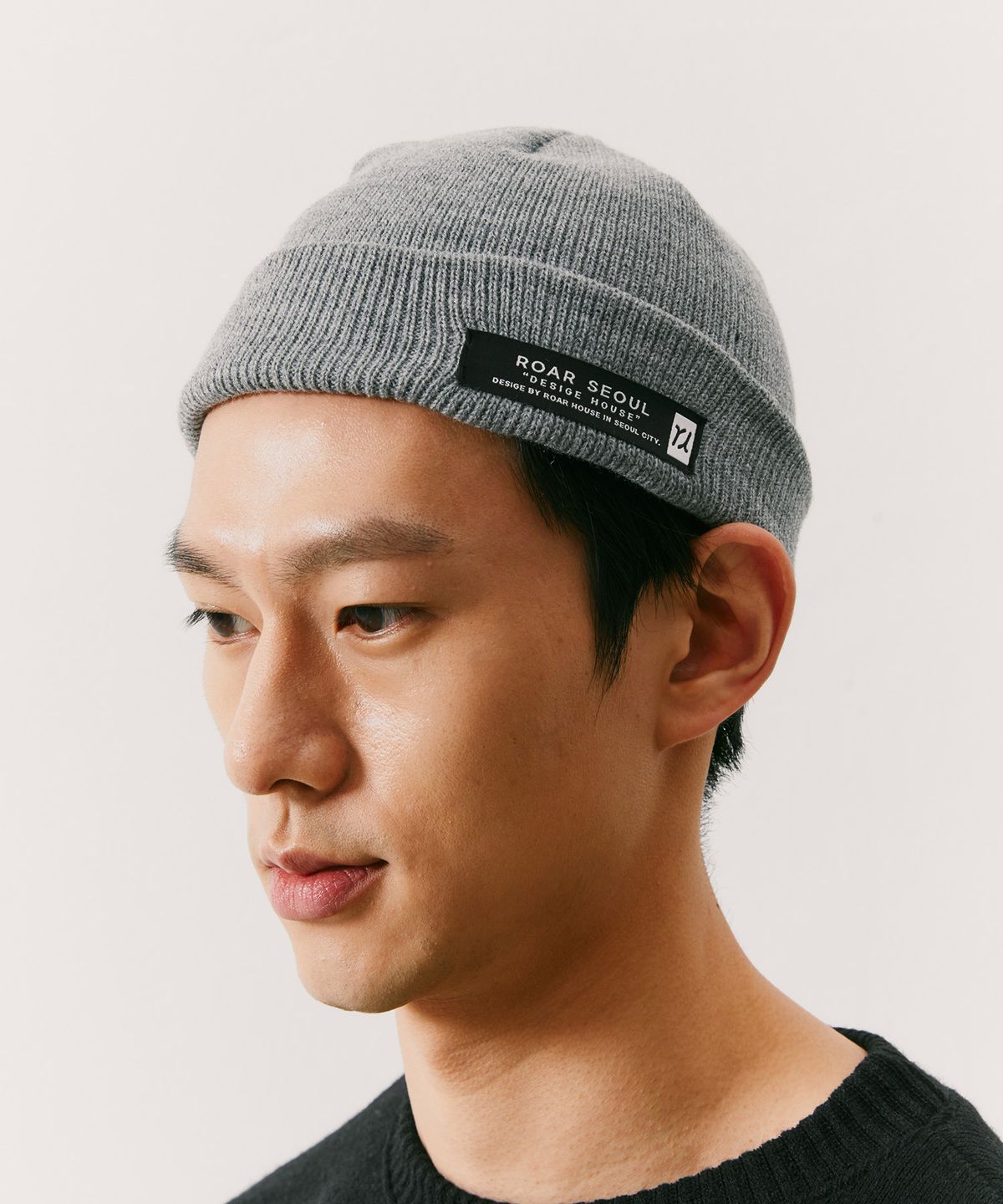 오드닷(ODD DOT) (Unisex) 로고 라벨 베이직 숏 비니_GRAY
