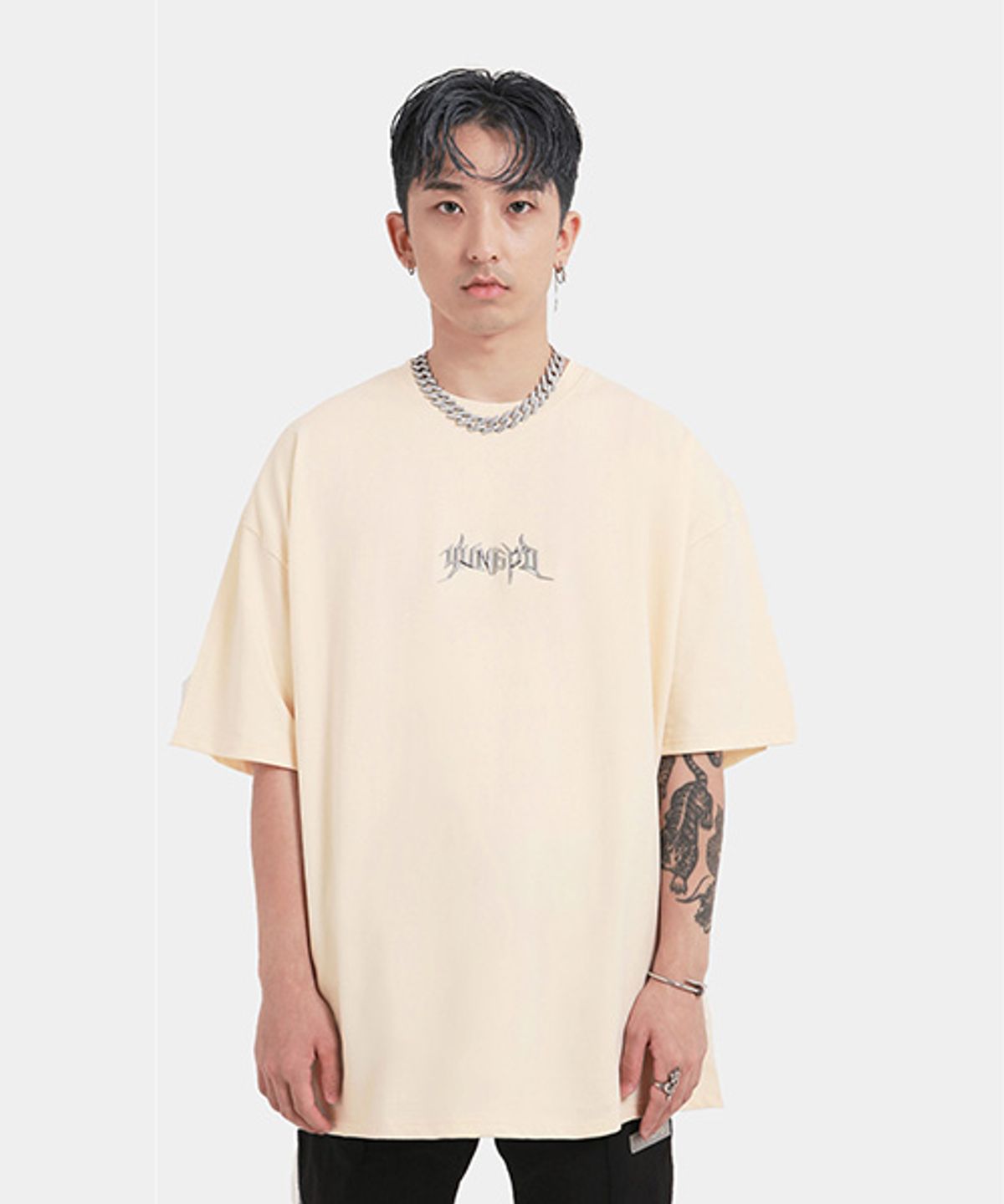 영포(YUNGPO) 메탈릭 티셔츠