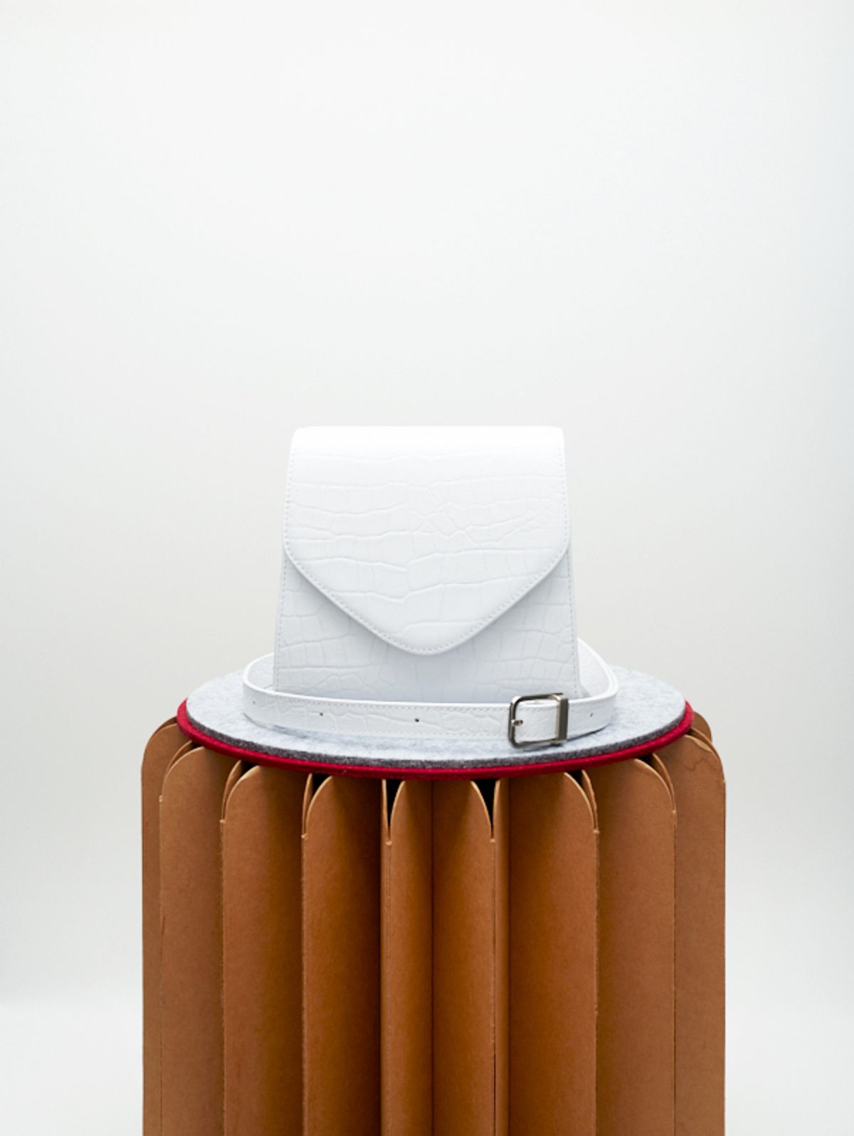 썸띵굿(SOMETHING GOOD) VELO Belt Bag_WHITE