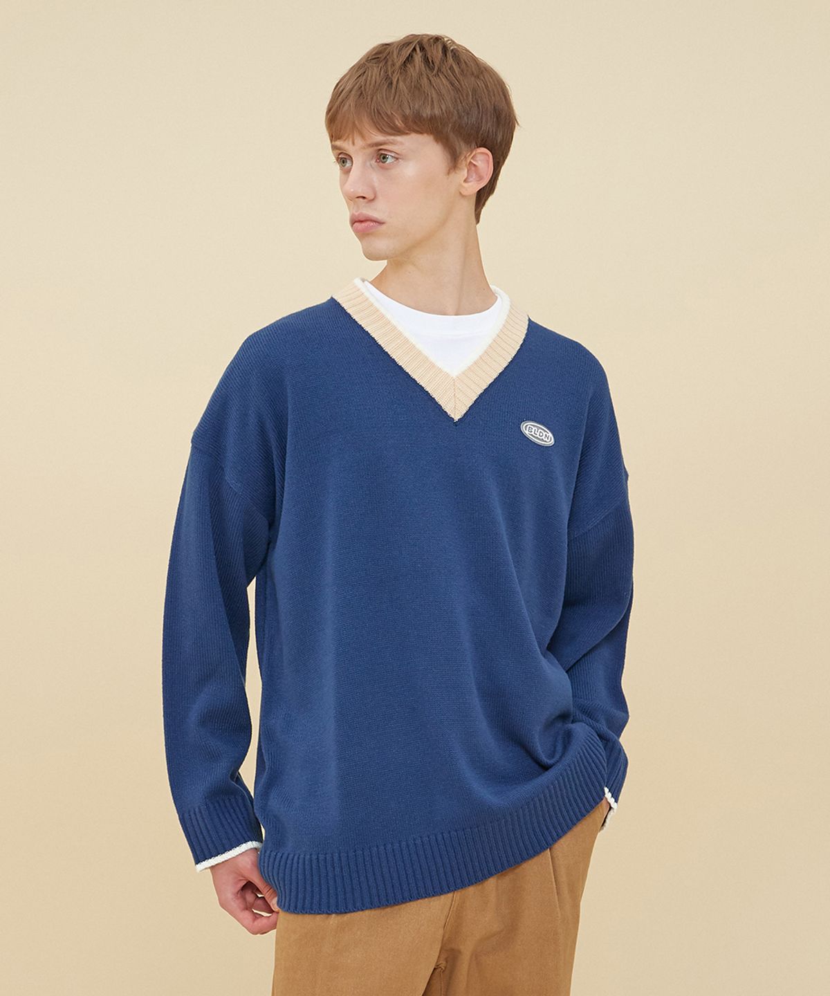 블론드나인(BLOND9) V NECK COLORATION SWEATER_DARK BLUE