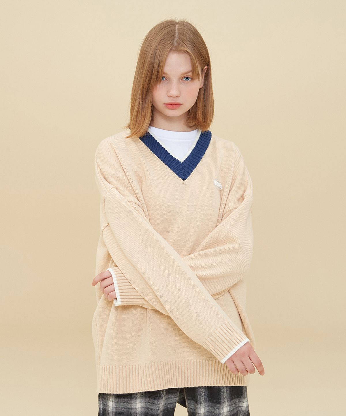 블론드나인(BLOND9) V NECK COLORATION SWEATER_BEIGE