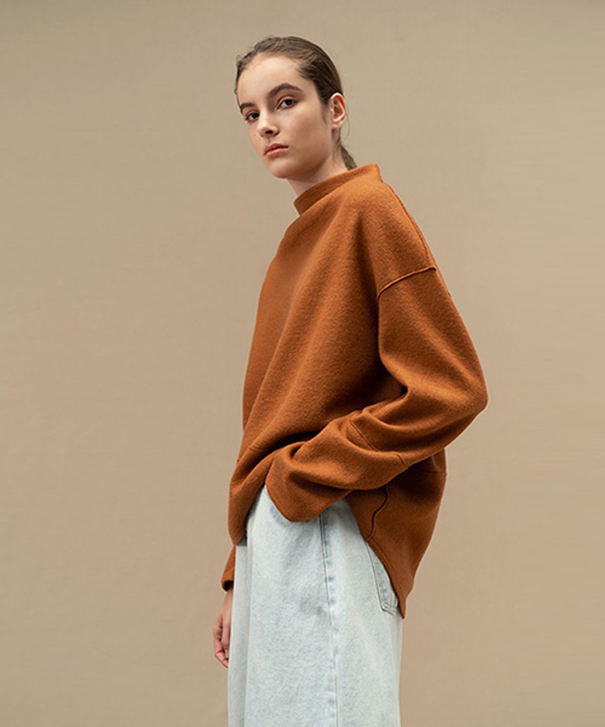 아바몰리(AVA MOLLI) ADF-TOI401-20 BARON WOOL TOP (Orange)