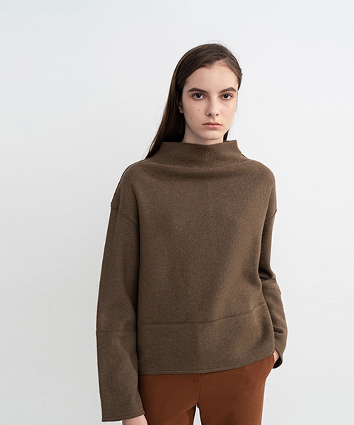아바몰리(AVA MOLLI) ADF-TOI401-30 BARON WOOL TOP (Brown)