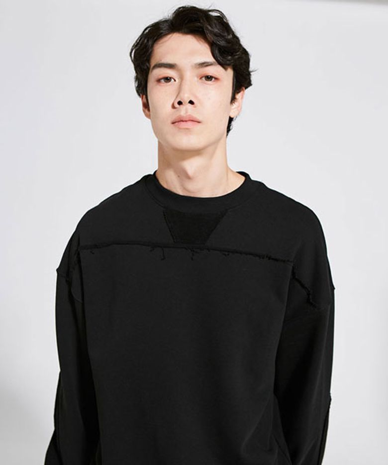 라인 배색 맨투맨_블랙