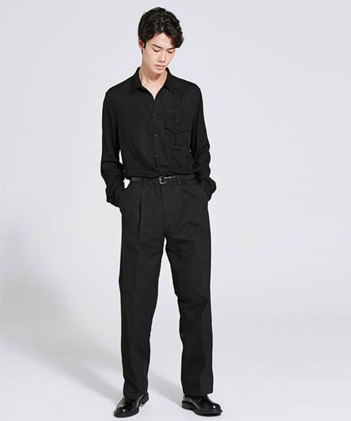 모스(MOTH) 워싱코튼 핀턱 팬츠_블랙