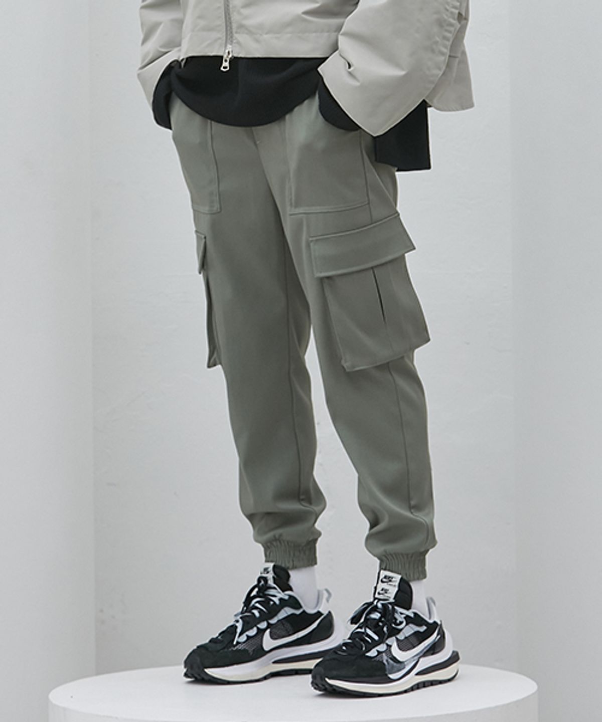 세븐셀라(SEVENSELAH) OG se 카고조거 슬랙스 Dusty Green
